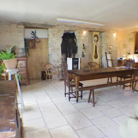 Holiday home Le Tonnelier